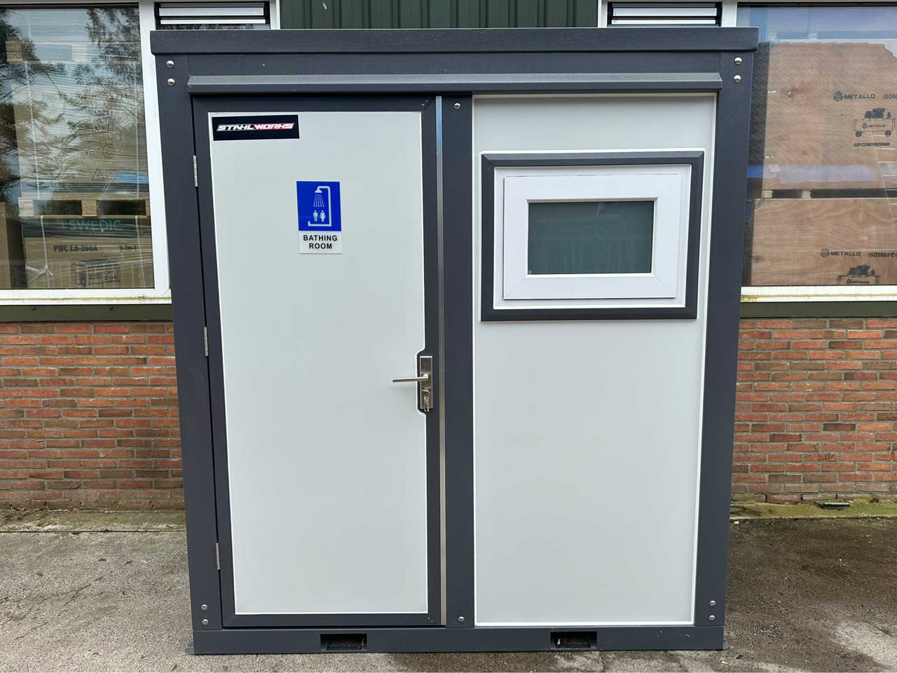 Stahlworks Deluxe - Container og brakker: bilde 2 Stahlworks Deluxe - Container og brakker: bilde 2
