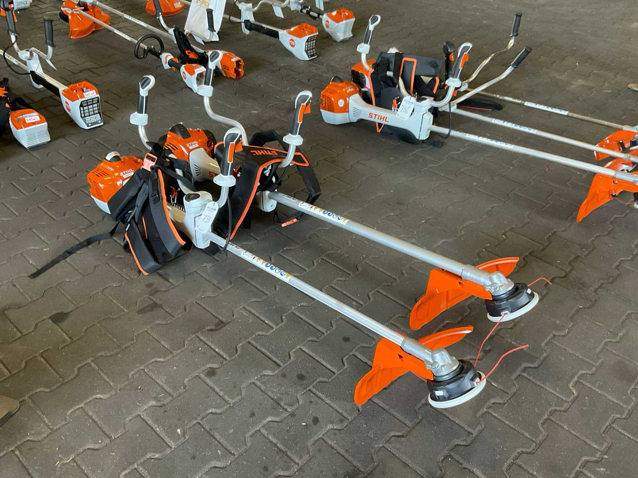 Stihl - Krattknuser: bilde 1 Stihl - Krattknuser: bilde 1