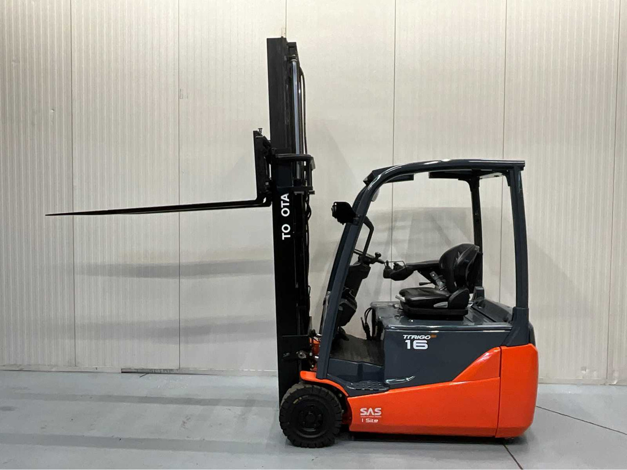TOYOTA - 8FBE16T - FORKLIFT YEAR OF MANUFACTURE 2019- SPOONS 160CM - 7325 HOURS - SIDE-SHIFT - Gaffeltruck: bilde 4 TOYOTA - 8FBE16T - FORKLIFT YEAR OF MANUFACTURE 2019- SPOONS 160CM - 7325 HOURS - SIDE-SHIFT - Gaffeltruck: bilde 4