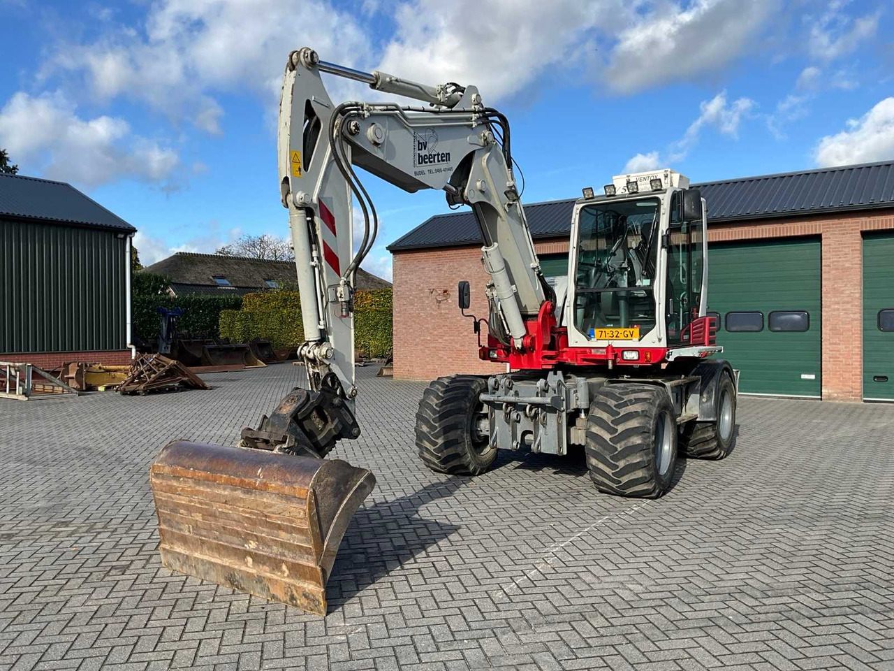 Takeuchi 2015 TAKEUCHI TB295W WHEELED EXCAVATOR - Hjulgraver: bilde 1 Takeuchi 2015 TAKEUCHI TB295W WHEELED EXCAVATOR - Hjulgraver: bilde 1