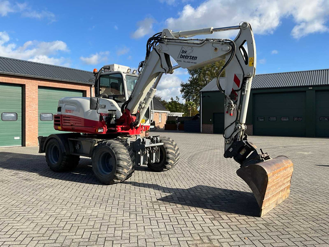 Takeuchi 2015 TAKEUCHI TB295W WHEELED EXCAVATOR - Hjulgraver: bilde 2 Takeuchi 2015 TAKEUCHI TB295W WHEELED EXCAVATOR - Hjulgraver: bilde 2