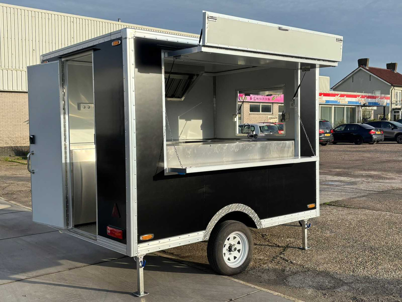 FOOD TRUCK - BOX TRAILER -NEW 2025 - Tilhenger: bilde 2 FOOD TRUCK - BOX TRAILER -NEW 2025 - Tilhenger: bilde 2