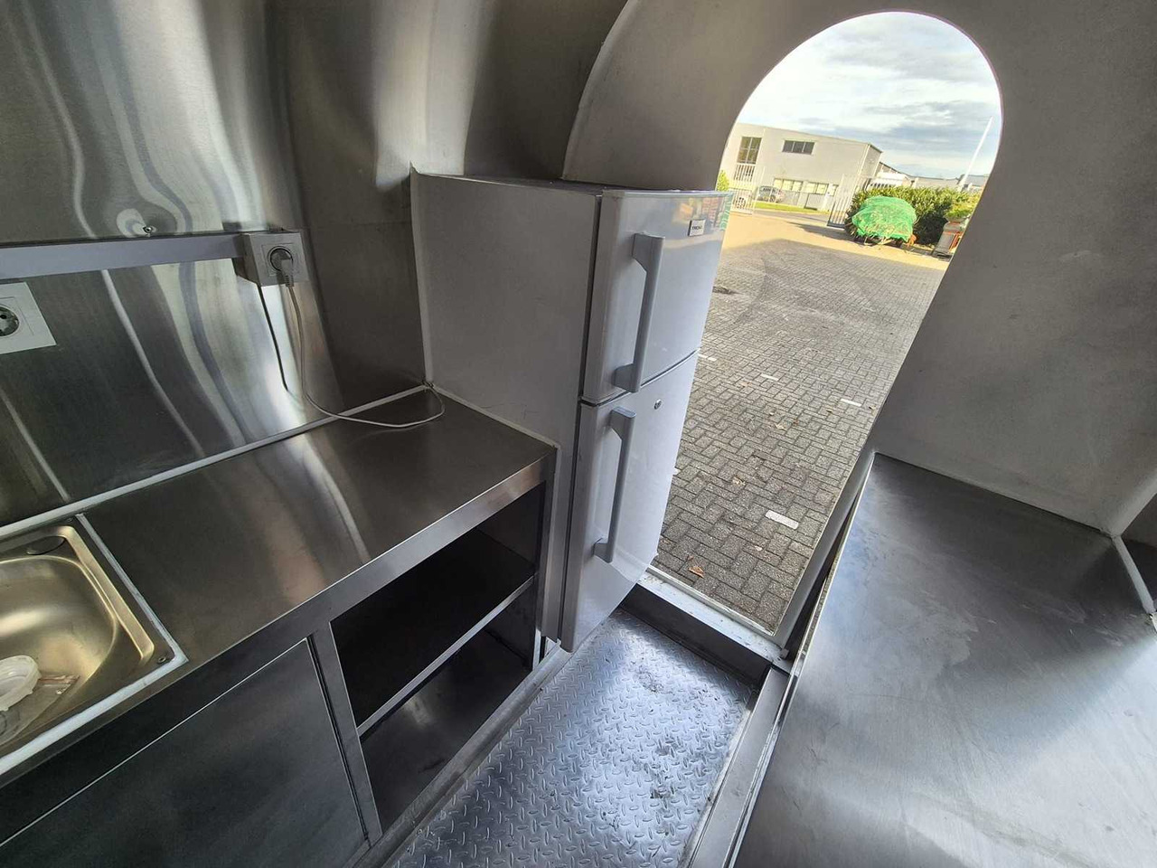 Tilhenger FOOD TRUCK WHITE - 2025: bilde 10