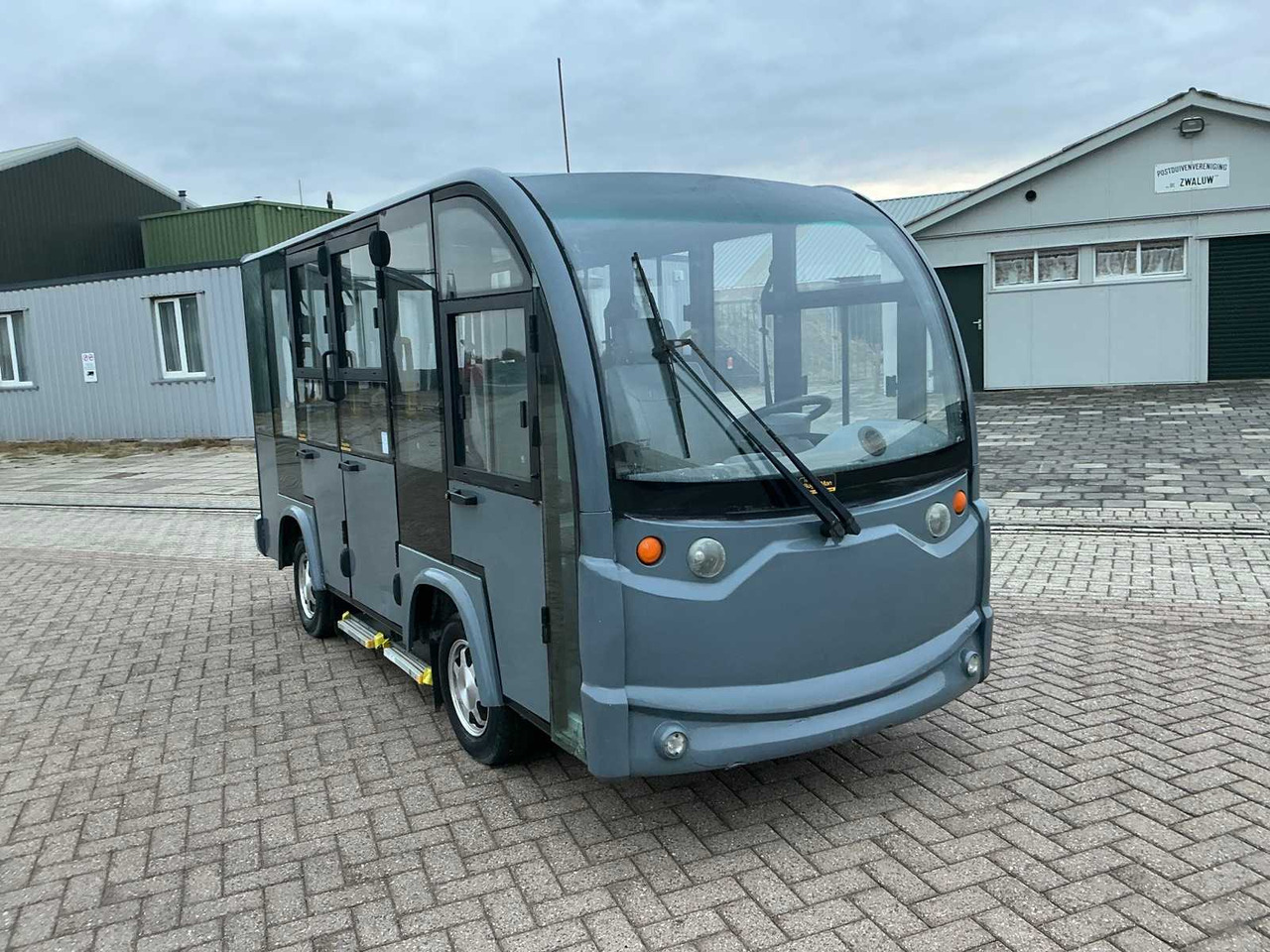 Towrite 8 seater bpv - Kommunale traktor: bilde 4 Towrite 8 seater bpv - Kommunale traktor: bilde 4