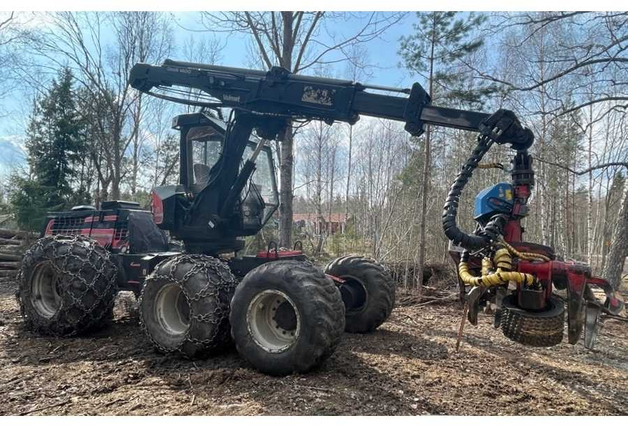 VALMET - 911 - HARVESTER - 1998 - Skurtresker: bilde 1 VALMET - 911 - HARVESTER - 1998 - Skurtresker: bilde 1