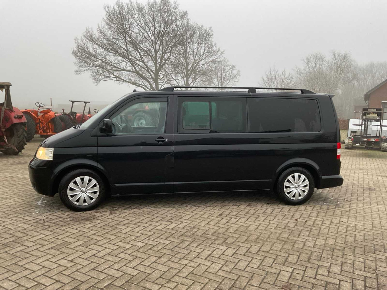 2006 VOLKSWAGEN CARAVELLE 2.5 TDI 340 TREND.DC COMMERCIAL VEHICLE - Varebil: bilde 1 2006 VOLKSWAGEN CARAVELLE 2.5 TDI 340 TREND.DC COMMERCIAL VEHICLE - Varebil: bilde 1