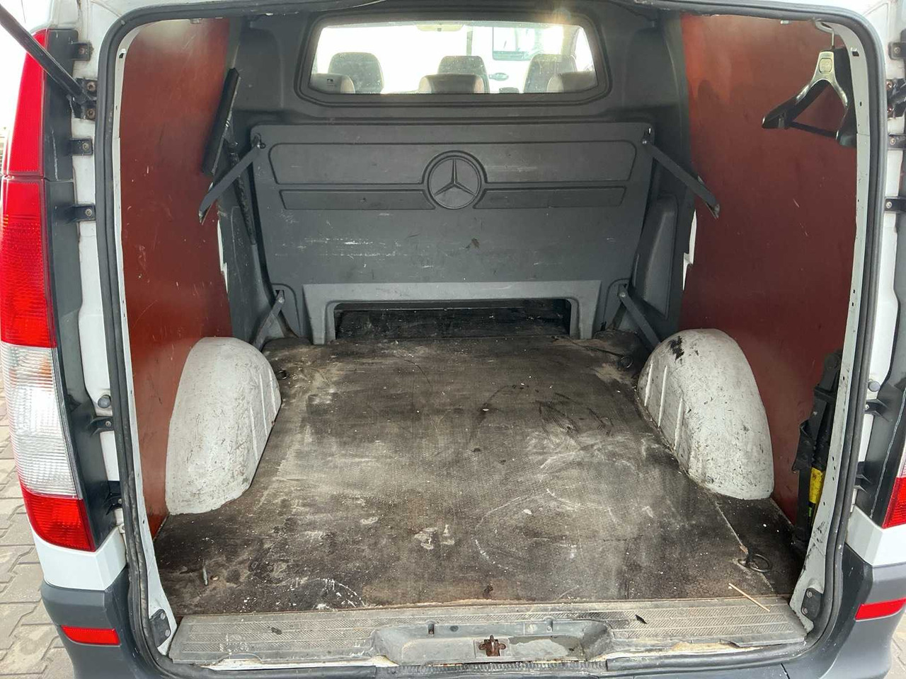 2008 - MERCEDES-BENZ - VITO - 109 CDI 320 AMIGO - COMMERCIAL VEHICLE - Varebil: bilde 5 2008 - MERCEDES-BENZ - VITO - 109 CDI 320 AMIGO - COMMERCIAL VEHICLE - Varebil: bilde 5