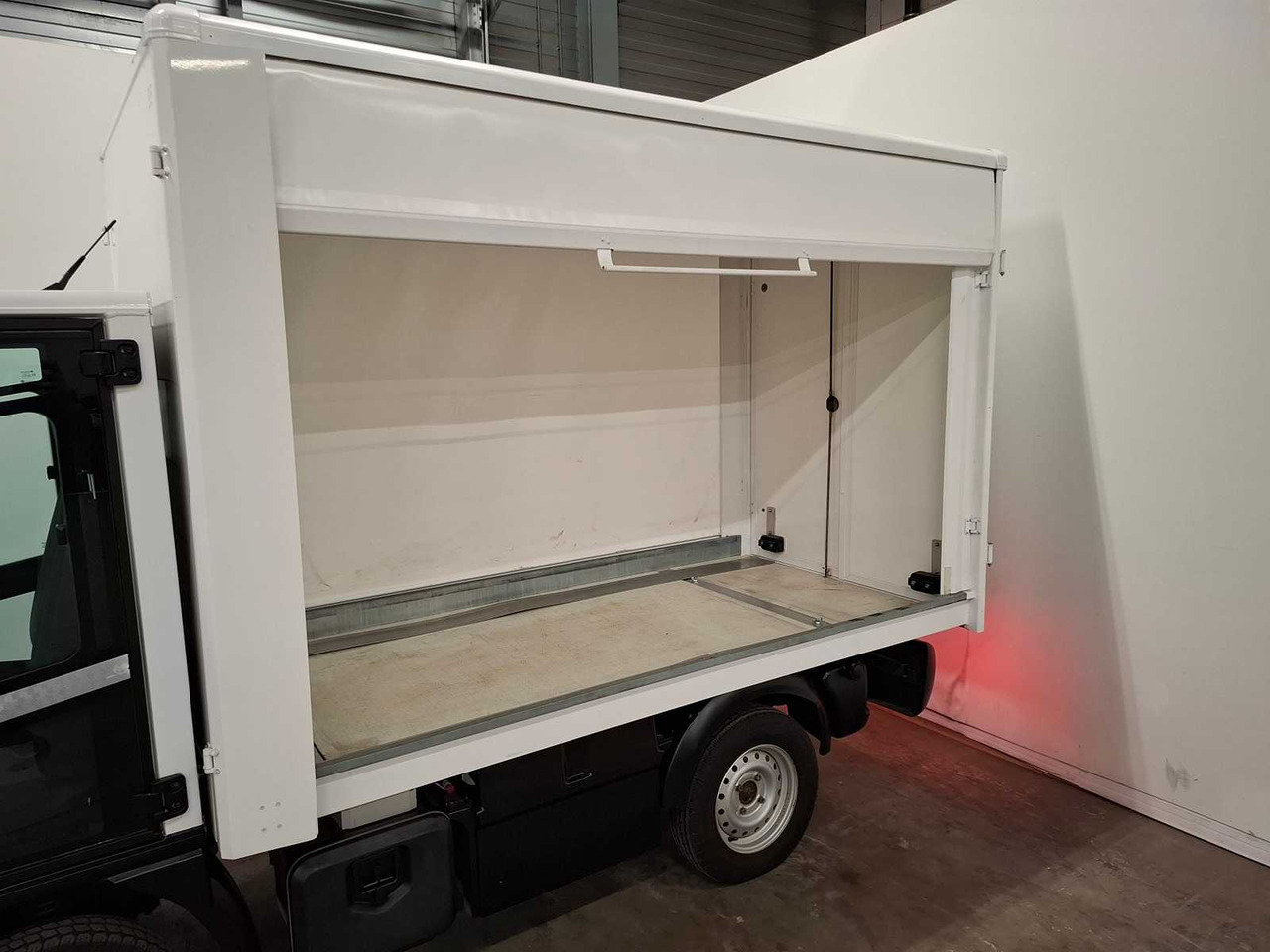 2016 AIXAM MEGA M10 COMMERCIAL VEHICLE - Varebil: bilde 4 2016 AIXAM MEGA M10 COMMERCIAL VEHICLE - Varebil: bilde 4