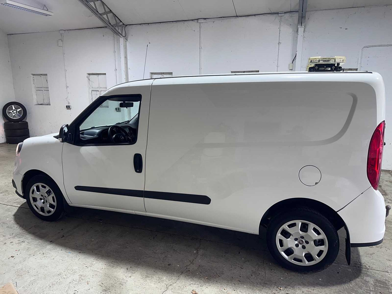 FIAT - DOBLÒ CARGO - 1.4 T-JET CNG L2H1SX - V-883-ZZ - Varebil: bilde 2 FIAT - DOBLÒ CARGO - 1.4 T-JET CNG L2H1SX - V-883-ZZ - Varebil: bilde 2