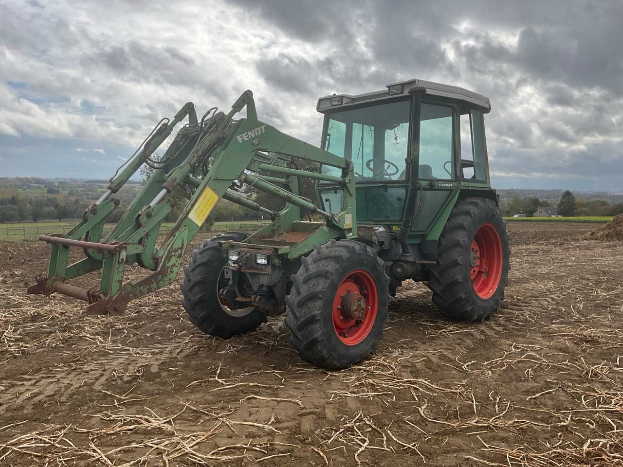 Fendt 380 GTA - Traktor: bilde 1 Fendt 380 GTA - Traktor: bilde 1