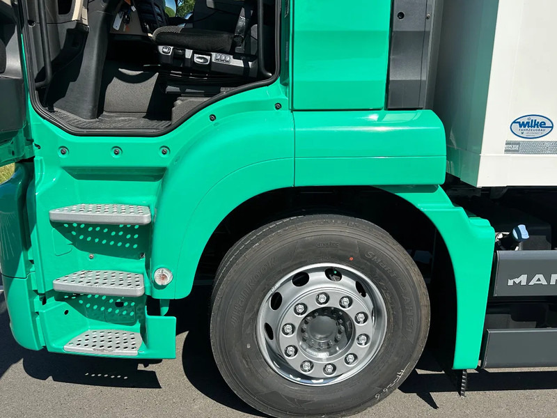 MAN TGS TGS 18.330 EURO6.2020 730x248x245 Als in NIEUWSTAAT! - Lastebil med kjøl: bilde 3 MAN TGS TGS 18.330 EURO6.2020 730x248x245 Als in NIEUWSTAAT! - Lastebil med kjøl: bilde 3