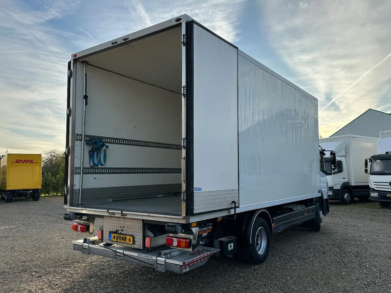 Mercedes-Benz Atego ATEGO1218 GEISOLEERDE OPBOUW 620x247x260! 2000kg Laadklep. - Skapbil: bilde 3 Mercedes-Benz Atego ATEGO1218 GEISOLEERDE OPBOUW 620x247x260! 2000kg Laadklep. - Skapbil: bilde 3