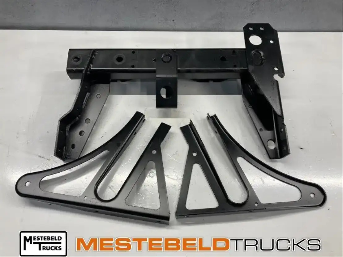DAF Spatbordsteun - Ramme/ Chassis for Lastebil: bilde 1 DAF Spatbordsteun - Ramme/ Chassis for Lastebil: bilde 1