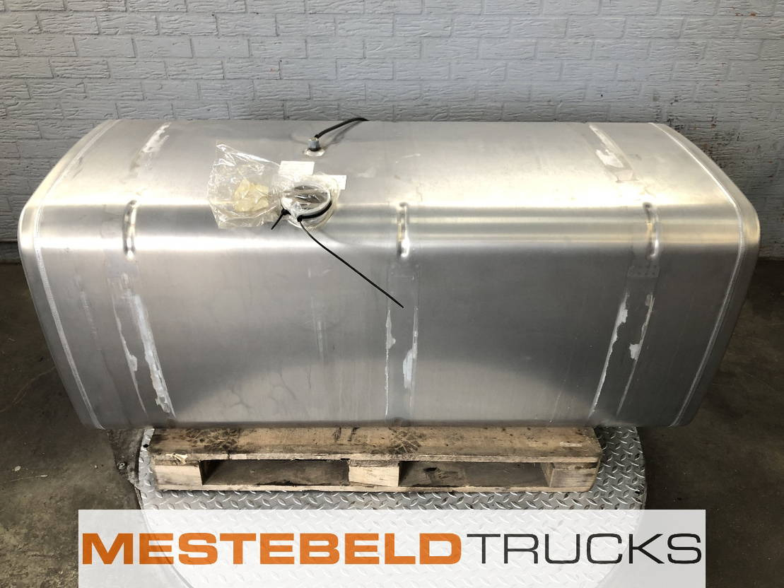 MAN Brandstoftank 710 liter - Drivstofftank for Lastebil: bilde 1 MAN Brandstoftank 710 liter - Drivstofftank for Lastebil: bilde 1