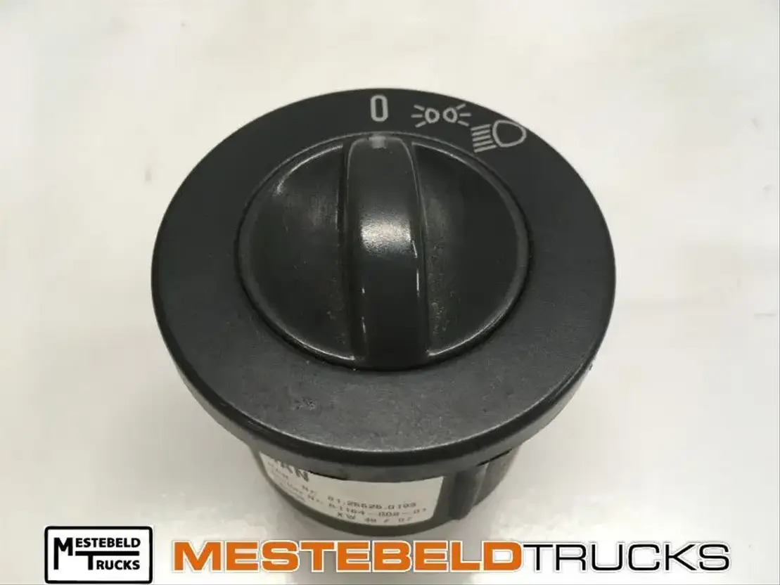 MAN L ichtschakelaar - Elektrisk system for Lastebil: bilde 1 MAN L ichtschakelaar - Elektrisk system for Lastebil: bilde 1