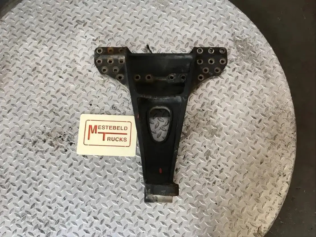 MAN Reactiestangsteun rechts - Ramme/ Chassis for Lastebil: bilde 1 MAN Reactiestangsteun rechts - Ramme/ Chassis for Lastebil: bilde 1