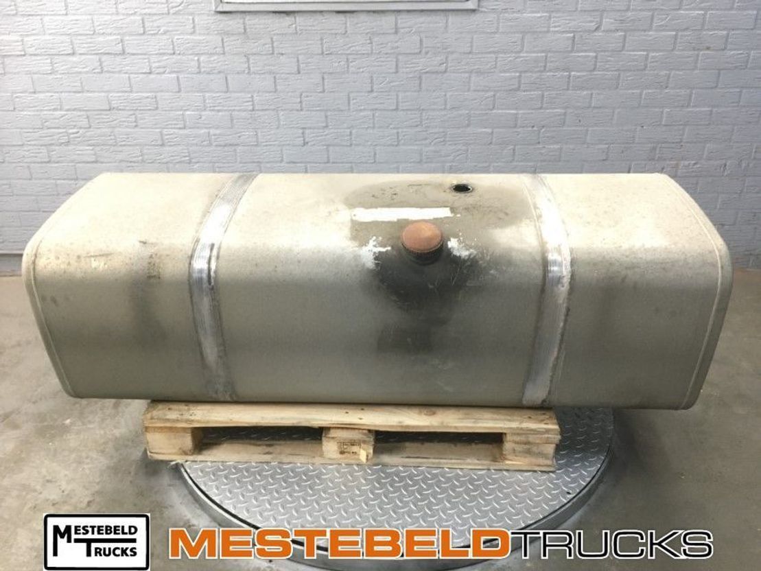 Mercedes-Benz Brandstoftank 590 liter - Drivstoffsystem for Varebil: bilde 1 Mercedes-Benz Brandstoftank 590 liter - Drivstoffsystem for Varebil: bilde 1