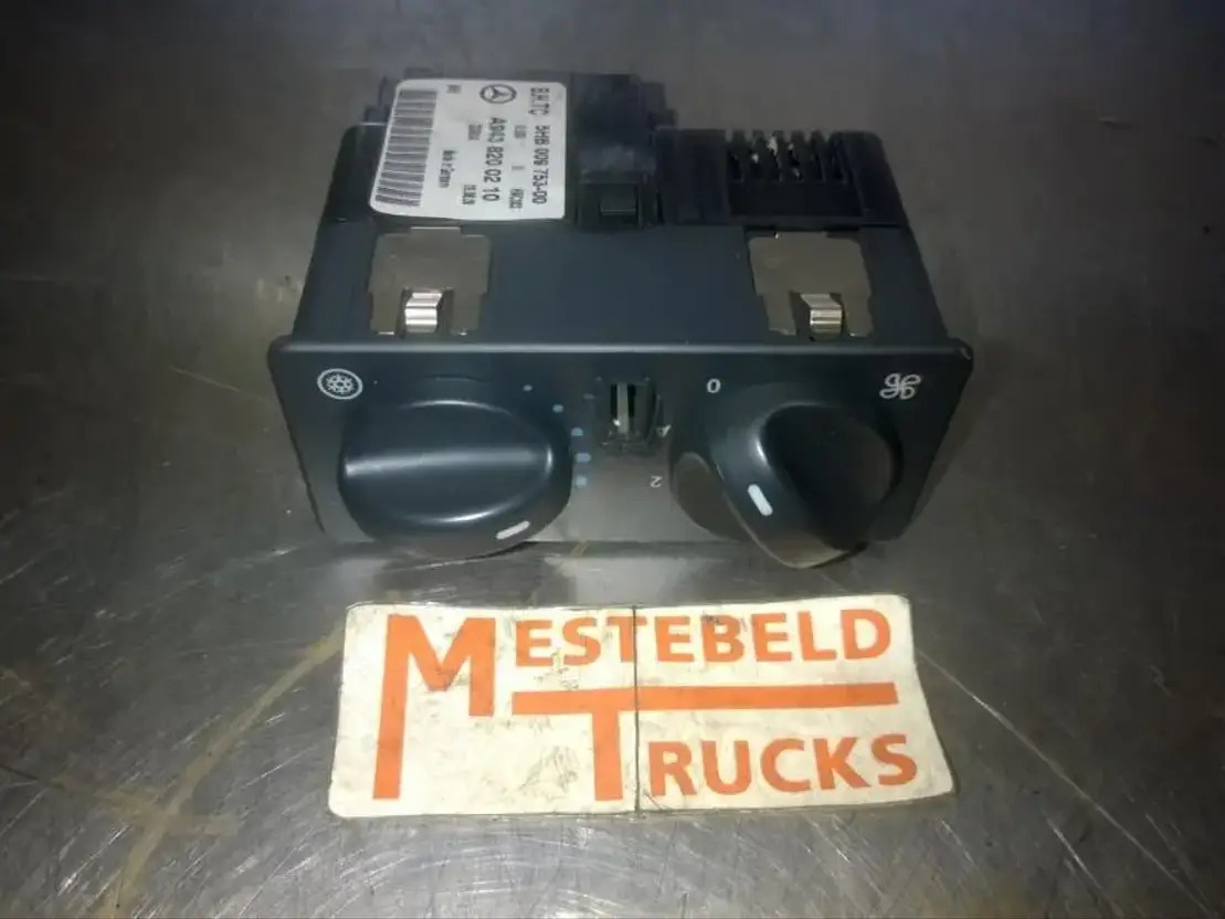 Mercedes-Benz Schakelaars voor klimaatbeheersing - Elektrisk system for Lastebil: bilde 1 Mercedes-Benz Schakelaars voor klimaatbeheersing - Elektrisk system for Lastebil: bilde 1