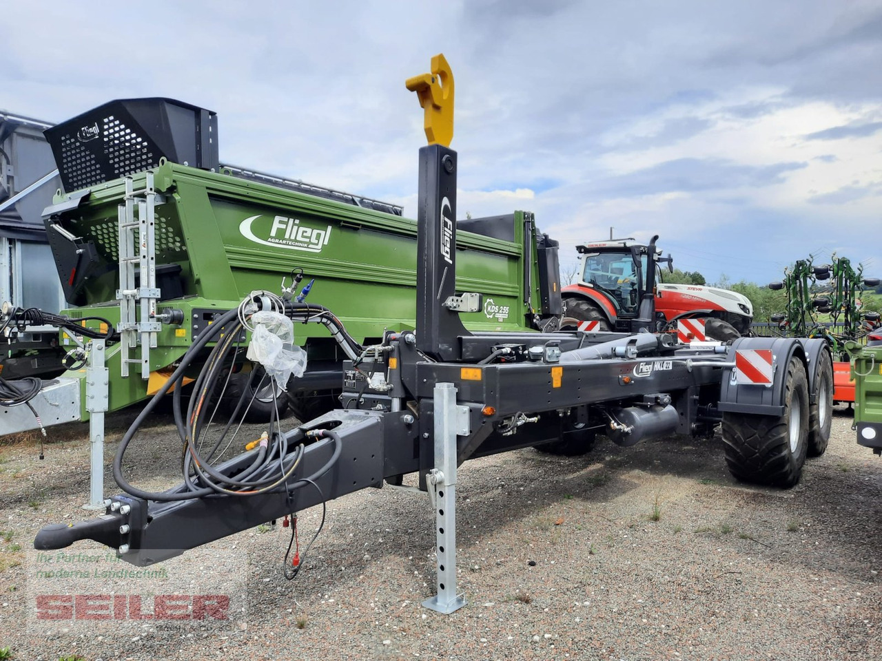 Fliegl HKL 22 Jumbo Abrollkipper - Krokhenger/ Liftdumper henger: bilde 1 Fliegl HKL 22 Jumbo Abrollkipper - Krokhenger/ Liftdumper henger: bilde 1