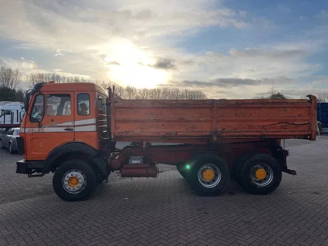 Mercedes-Benz AK 2635 6x4 V8 - Tippbil: bilde 3 Mercedes-Benz AK 2635 6x4 V8 - Tippbil: bilde 3