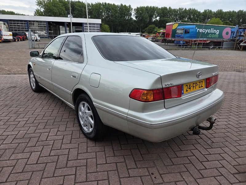 Toyota Camry 3.0 V6 24v // Automaat // leather Seats Cruise Control - Sedan: bilde 5 Toyota Camry 3.0 V6 24v // Automaat // leather Seats Cruise Control - Sedan: bilde 5