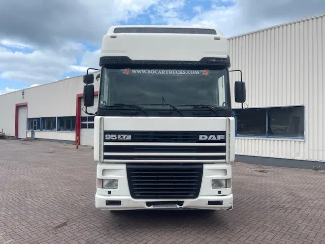 DAF XF 95.480 Euro 2 Manual-gear - Trekkvogn: bilde 2 DAF XF 95.480 Euro 2 Manual-gear - Trekkvogn: bilde 2