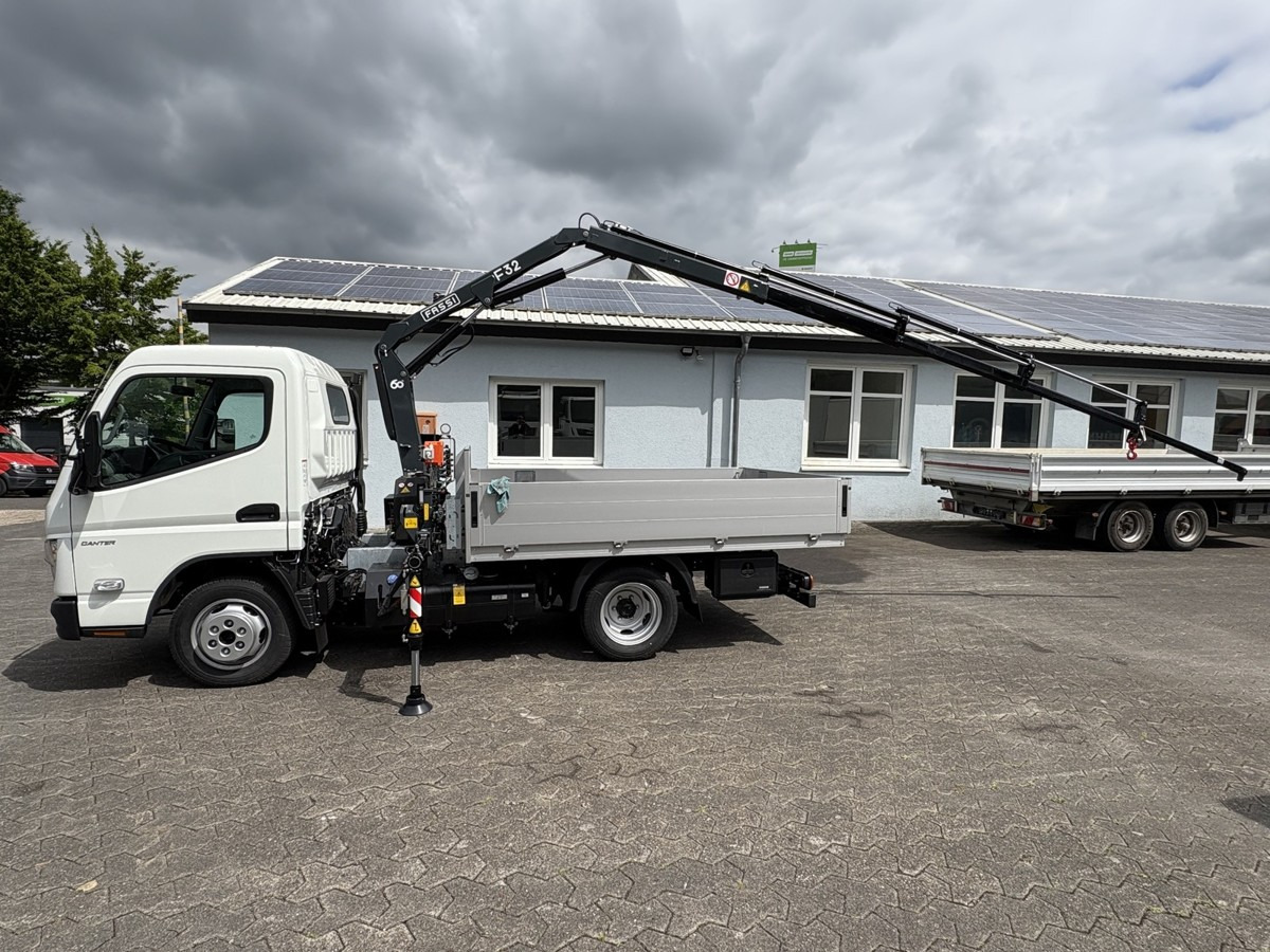 FUSO 3S15 Alu Pritsche 2.80m Ladekran Funk! sofort ve - Kranbil, Planbil: bilde 4 FUSO 3S15 Alu Pritsche 2.80m Ladekran Funk! sofort ve - Kranbil, Planbil: bilde 4