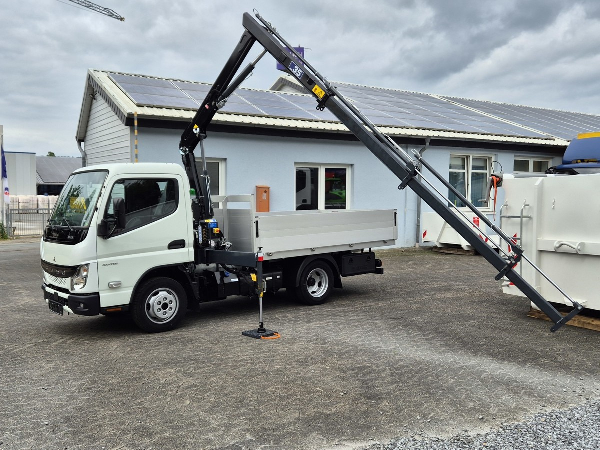 FUSO 3S15 Alu Pritsche 2.80m Ladekran - Varebil med plan: bilde 1 FUSO 3S15 Alu Pritsche 2.80m Ladekran - Varebil med plan: bilde 1