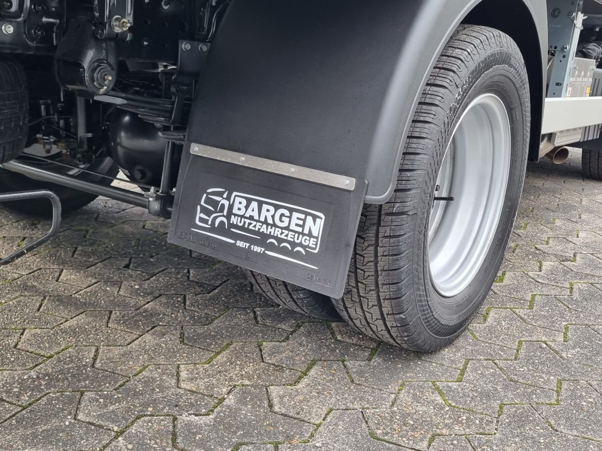 FUSO 6S15 Pritsche 2.8m Heckkran 4xhydr+1xman. Funk! - Varebil med plan: bilde 3 FUSO 6S15 Pritsche 2.8m Heckkran 4xhydr+1xman. Funk! - Varebil med plan: bilde 3