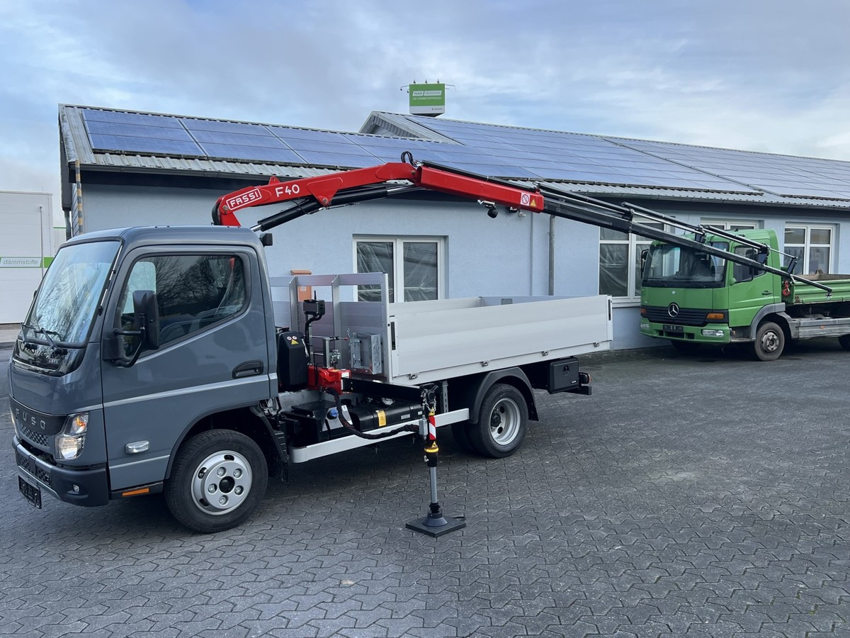 FUSO 6S15 Pritsche 3.0m Kran 4xhydr. Funk! - Varebil med plan: bilde 2 FUSO 6S15 Pritsche 3.0m Kran 4xhydr. Funk! - Varebil med plan: bilde 2