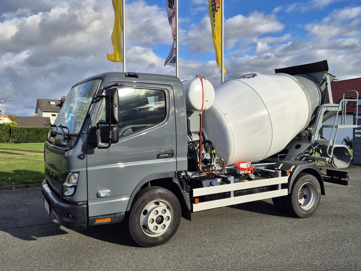 FUSO 7C18 Canter Betonmischer 2m/3 - Betongbil: bilde 3 FUSO 7C18 Canter Betonmischer 2m/3 - Betongbil: bilde 3