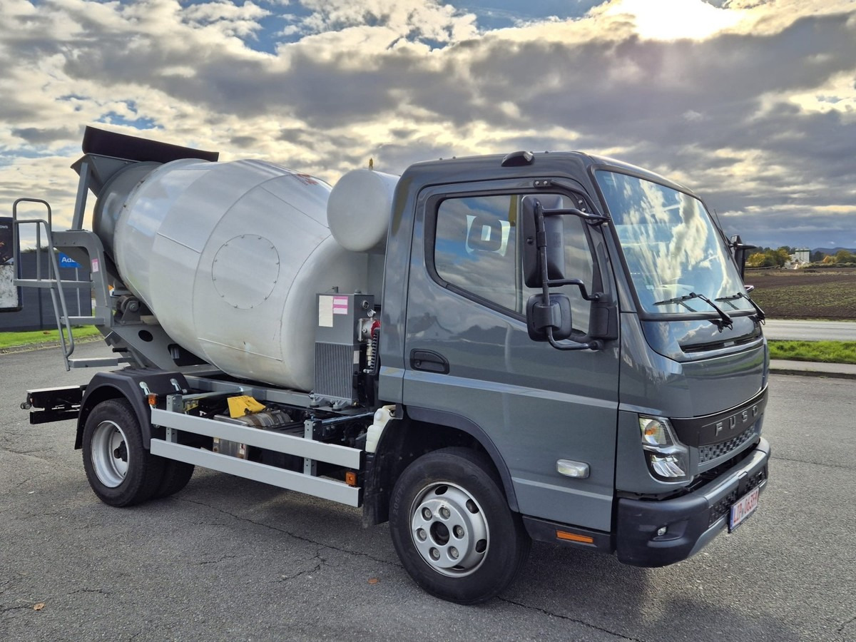 FUSO 7C18 Canter Betonmischer 2m/3 - Betongbil: bilde 1 FUSO 7C18 Canter Betonmischer 2m/3 - Betongbil: bilde 1
