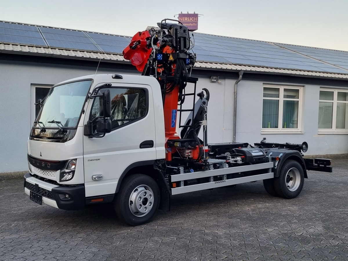 FUSO FUSO 9C18 City Abrollkipper + Z-Kran Recycling - Krokbil, Kranbil: bilde 1 FUSO FUSO 9C18 City Abrollkipper + Z-Kran Recycling - Krokbil, Kranbil: bilde 1