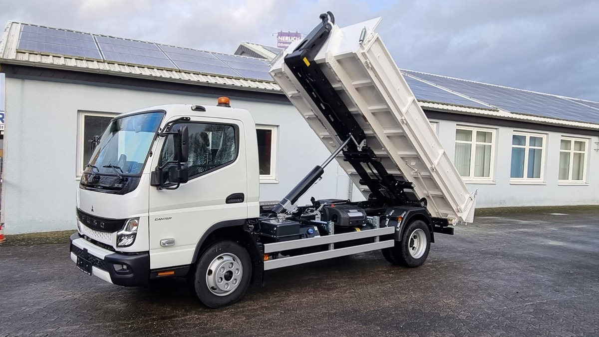 FUSO FUSO 9C18 Duonic City Abrollkipper GG 8.55t AHK - Krokbil: bilde 1 FUSO FUSO 9C18 Duonic City Abrollkipper GG 8.55t AHK - Krokbil: bilde 1