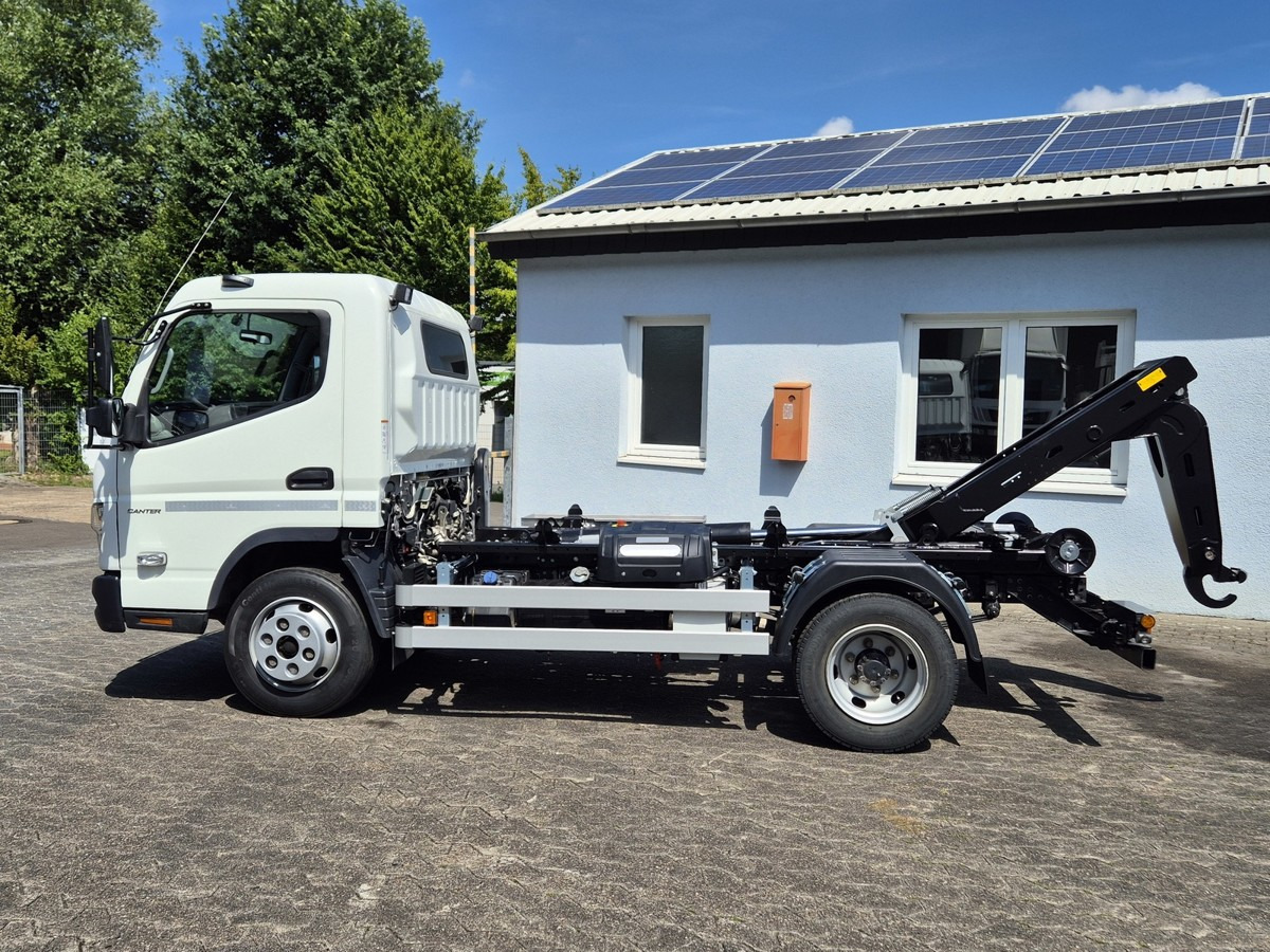 FUSO Fuso Canter 7C18 City Abrollkipper AHK Hooklift - Krokbil: bilde 3 FUSO Fuso Canter 7C18 City Abrollkipper AHK Hooklift - Krokbil: bilde 3