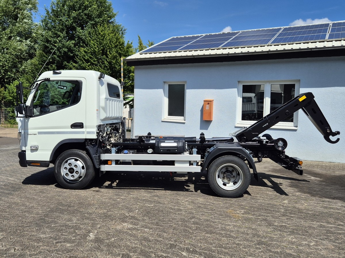 FUSO Fuso Canter 7C18 City Abrollkipper AHK Hooklift - Krokbil: bilde 2 FUSO Fuso Canter 7C18 City Abrollkipper AHK Hooklift - Krokbil: bilde 2