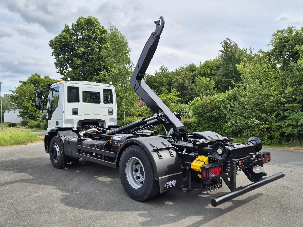 IVECO Euro Cargo 180E32 4x2 Abrollkipper Teleskoparm - Krokbil: bilde 3 IVECO Euro Cargo 180E32 4x2 Abrollkipper Teleskoparm - Krokbil: bilde 3