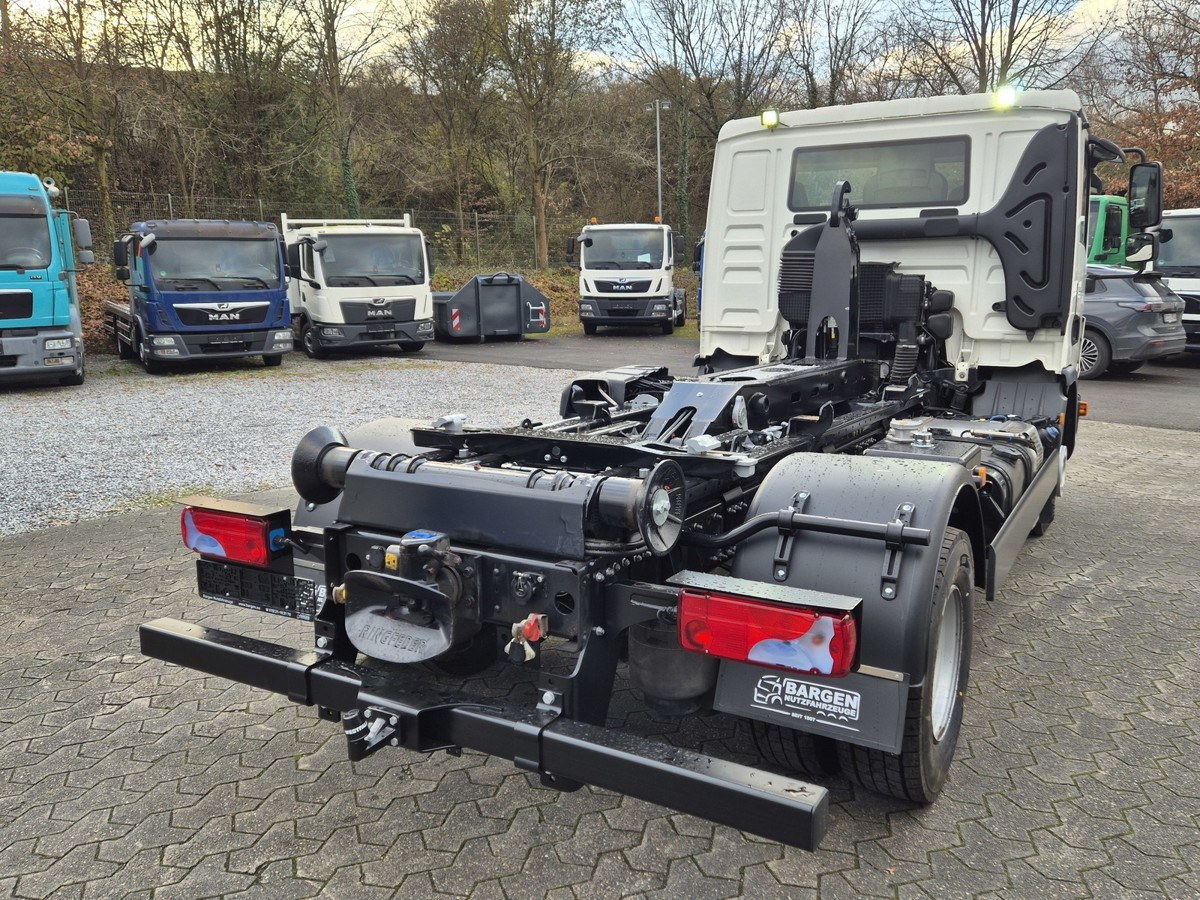 MAN TGL 12.250 BL City Abrollkipper AHK Euro 6 - Krokbil: bilde 3 MAN TGL 12.250 BL City Abrollkipper AHK Euro 6 - Krokbil: bilde 3