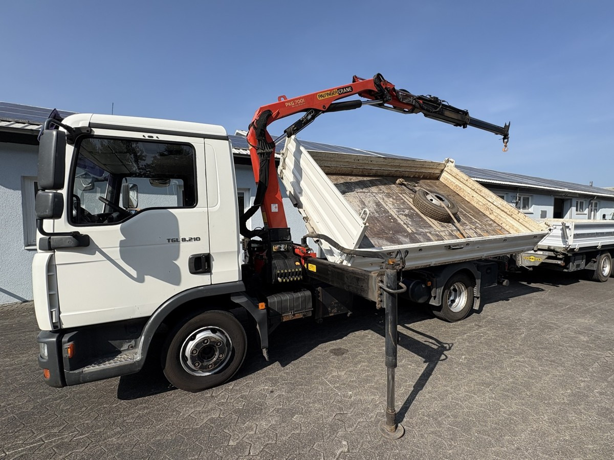 MAN TGL 8.210 Meiller Dreiseitenkipper mit Ladekran - Varebil med tipp: bilde 1 MAN TGL 8.210 Meiller Dreiseitenkipper mit Ladekran - Varebil med tipp: bilde 1