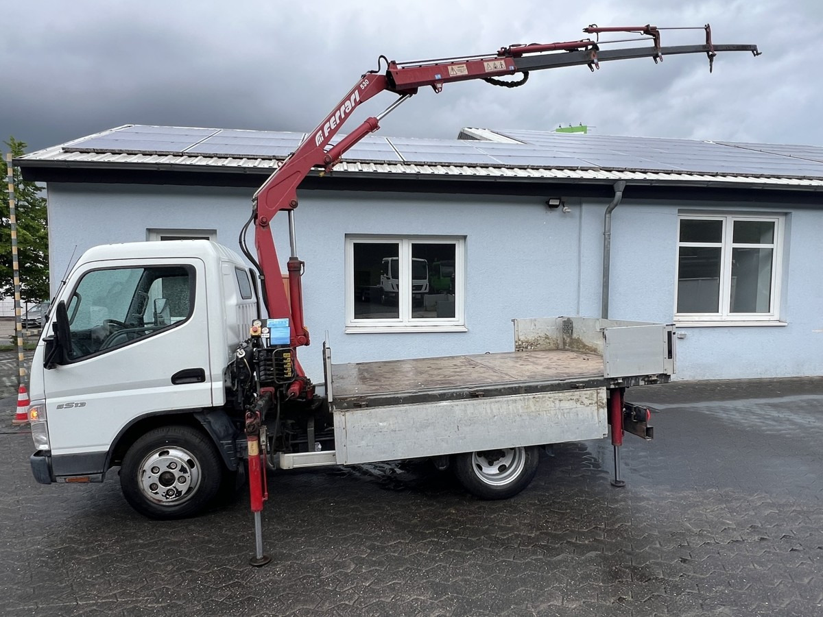 MITSUBISHI Canter 5S13 m. Ladekran Ferrari 530 3xhydr1xmech - Varebil med plan: bilde 2 MITSUBISHI Canter 5S13 m. Ladekran Ferrari 530 3xhydr1xmech - Varebil med plan: bilde 2