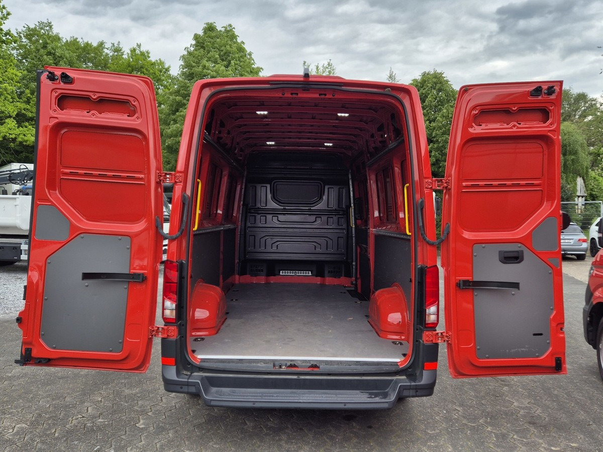 VW Crafter 35 Maxi L4H3 1Hand PDC nur 9tkm! - Kassebil: bilde 4 VW Crafter 35 Maxi L4H3 1Hand PDC nur 9tkm! - Kassebil: bilde 4
