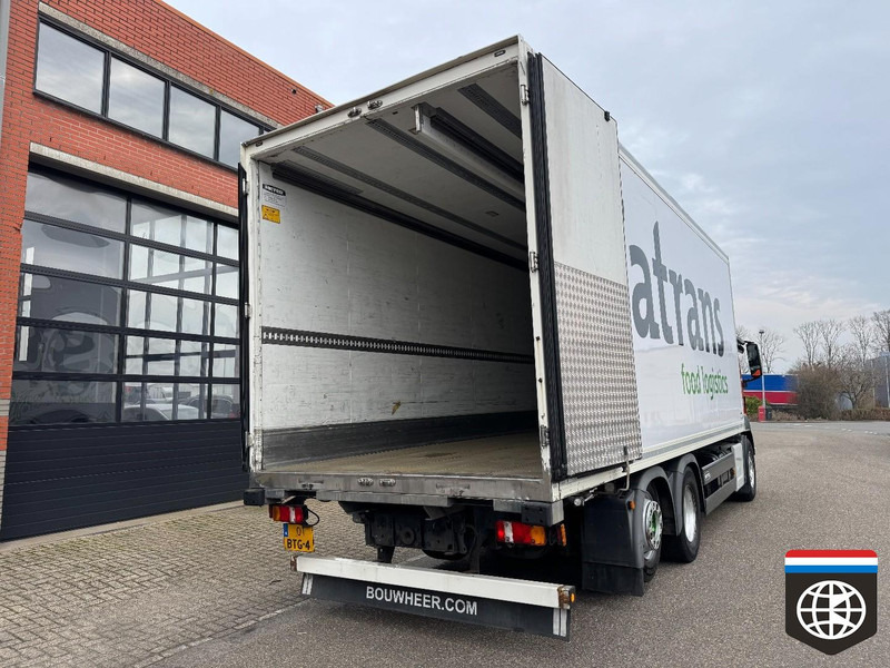 MAN TGS 26 440 SCHMITZ + THERMO KING - RETARDER - 6X2 - Lastebil med kjøl: bilde 5 MAN TGS 26 440 SCHMITZ + THERMO KING - RETARDER - 6X2 - Lastebil med kjøl: bilde 5