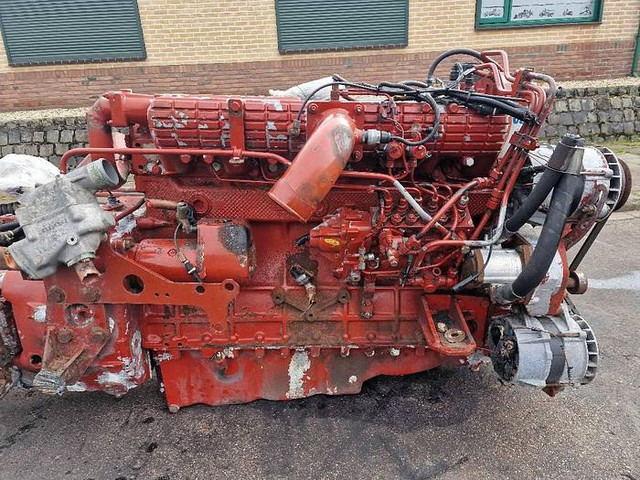 Iveco Eurotrakker 340 - Reservedeler: bilde 2 Iveco Eurotrakker 340 - Reservedeler: bilde 2