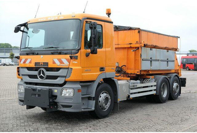 Mercedes-Benz 2532 L Actros 6x2, Salzstreuer, Winterdienst - Bygg og anlegg: bilde 4 Mercedes-Benz 2532 L Actros 6x2, Salzstreuer, Winterdienst - Bygg og anlegg: bilde 4