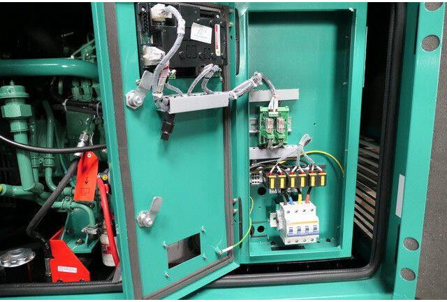 Cummins 10 kVA, Stromgenerator, Stamford - Elektrisk generator: bilde 4 Cummins 10 kVA, Stromgenerator, Stamford - Elektrisk generator: bilde 4