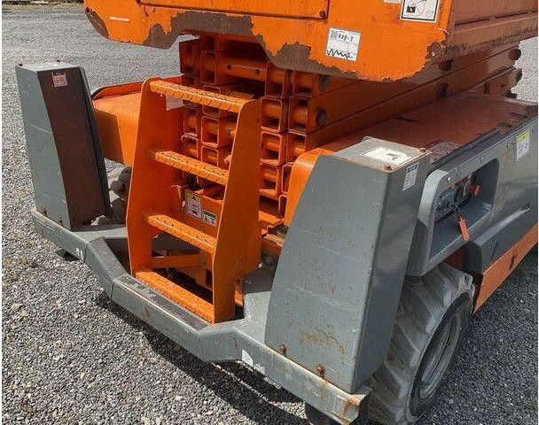 Haulotte Compact 12 DX, Geländegängig, Kubota, 12,15m - Sakselift: bilde 4 Haulotte Compact 12 DX, Geländegängig, Kubota, 12,15m - Sakselift: bilde 4
