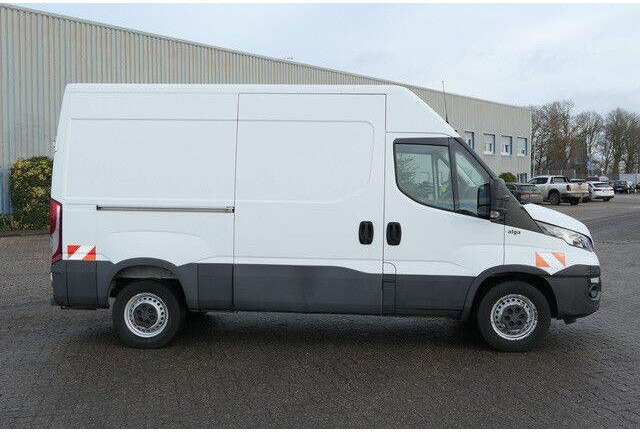 Iveco 35S16 Daily 4x2, 104tkm, Würth Regale, AHK, Navi - Kassebil: bilde 2 Iveco 35S16 Daily 4x2, 104tkm, Würth Regale, AHK, Navi - Kassebil: bilde 2