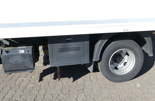 Varebil med skap Iveco 80E18 4x2, LBW, AHK, Klima, 6.100mm lang,3. Sitz Iveco 80E18 4x2, LBW, AHK, Klima, 6.100mm lang,3. Sitz: bilde 7