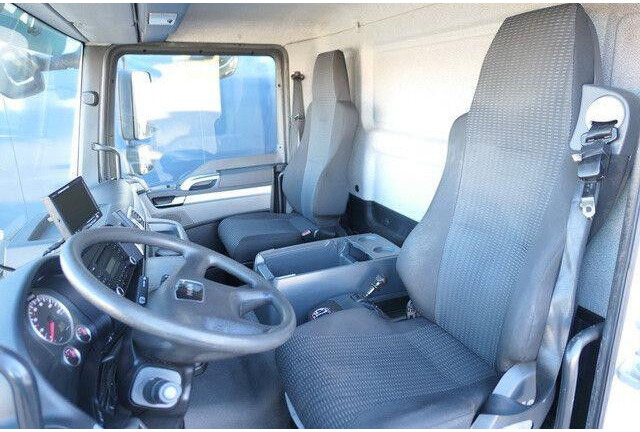 Lastebil med kjøl MAN 12.220 TGL BL 4x2, Carrier Xarios 600, LBW,Klima: bilde 13 Lastebil med kjøl MAN 12.220 TGL BL 4x2, Carrier Xarios 600, LBW,Klima: bilde 13