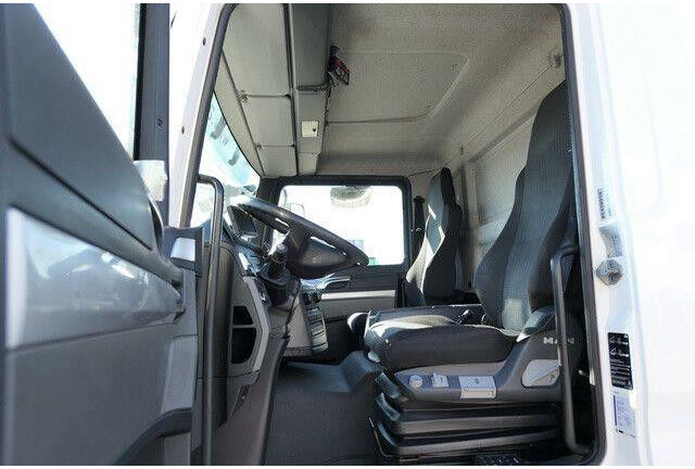 Lastebil med kjøl MAN 12.220 TGL BL 4x2, Carrier Xarios 600, LBW,Klima: bilde 12 Lastebil med kjøl MAN 12.220 TGL BL 4x2, Carrier Xarios 600, LBW,Klima: bilde 12